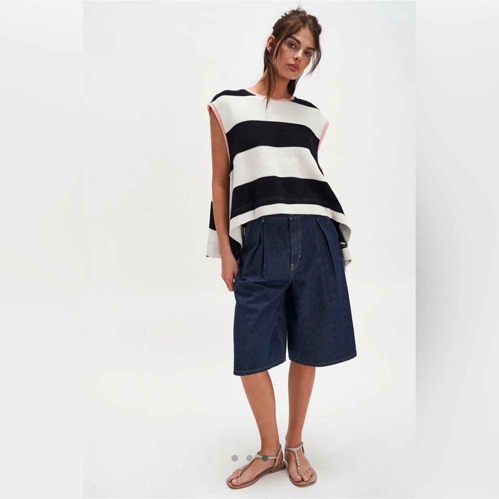 NWT Free People Walcott Sweatshirt - Picture 3 of 9
